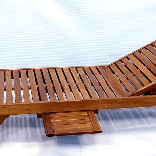 Giường tắm nắng mẫu 2